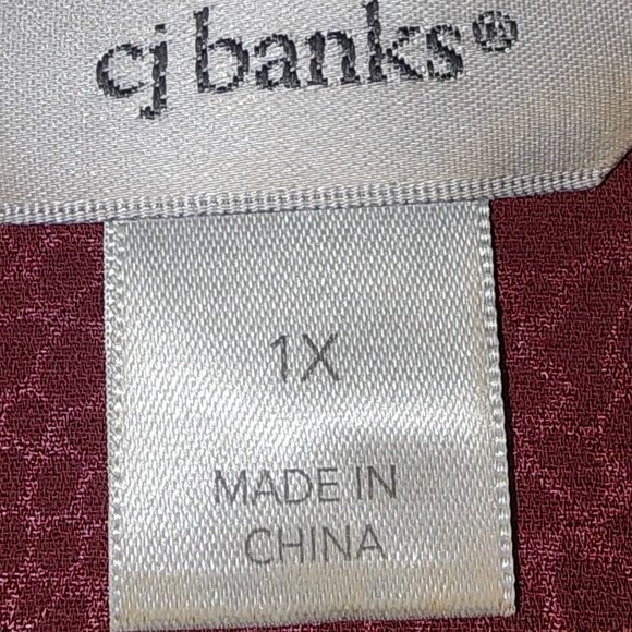 CJ BANKS ANIMAL PRINT BUTTON DOWN - Picture 5 of 5